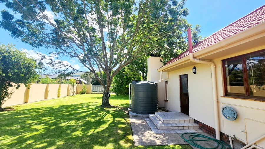 3 Bedroom Property for Sale in Heatherlands Western Cape